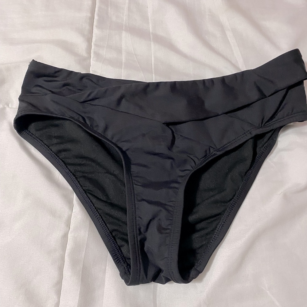 Kenneth Cole New York High Waisted Crossover Bikini Bottoms. Size Small.